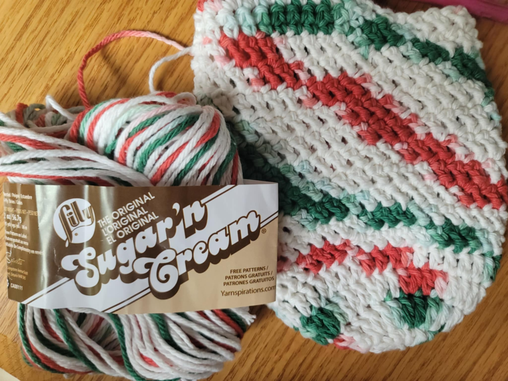 picture of Sugar and Cream Ombre yarn in "Mistletoe"